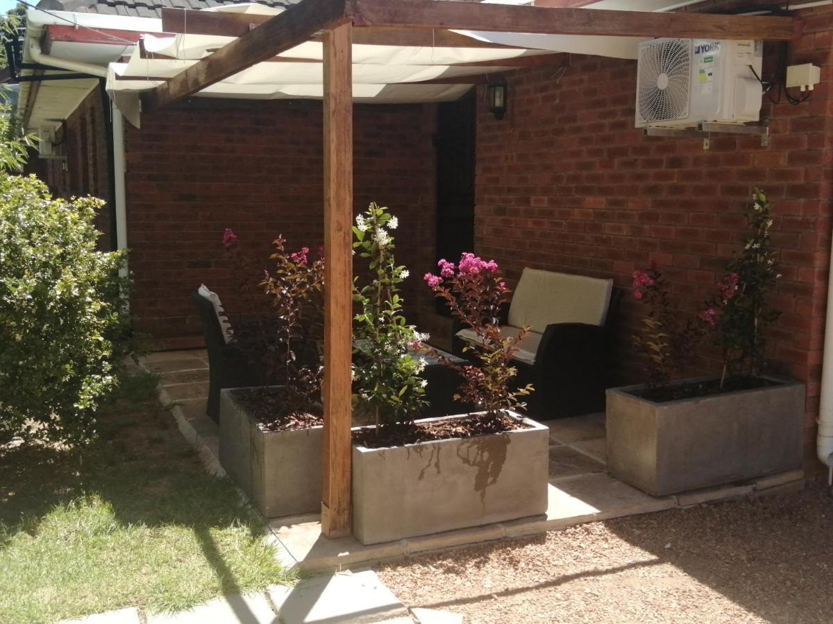 Gaestehaus Helderbergview Somerset West Esterno foto